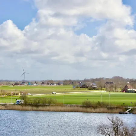 Luebeck 33 *
